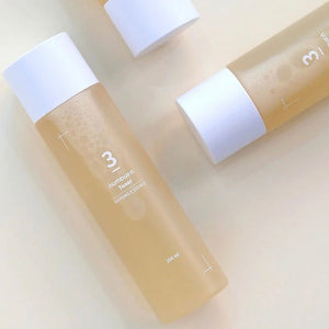 Numbuzin No 3 Super Glowing Essence Toner